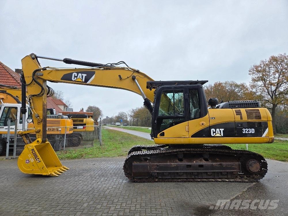 CAT 323DL Bageri guseničari