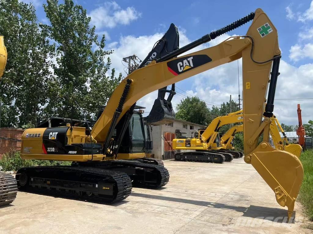 CAT cat323d Midi bageri 7t – 12t