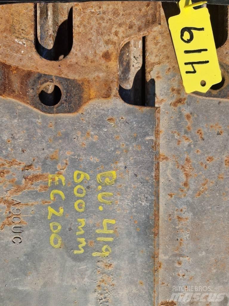 Volvo EC 200 Gusenice za građevinarstvo