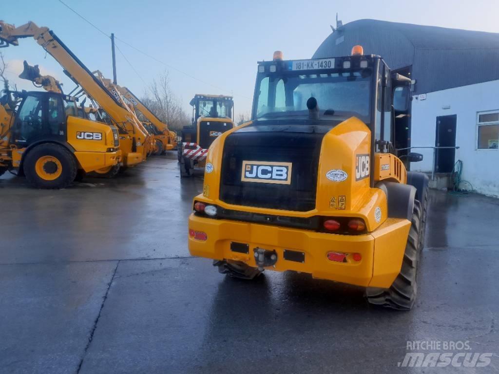 JCB TM 320 Poljoprivredni teleskopski utovarivači