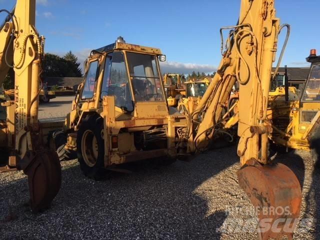 CAT 428 Rovokopači