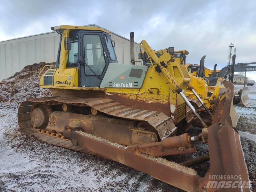 Komatsu D 65 PX-12 Buldožeri guseničari