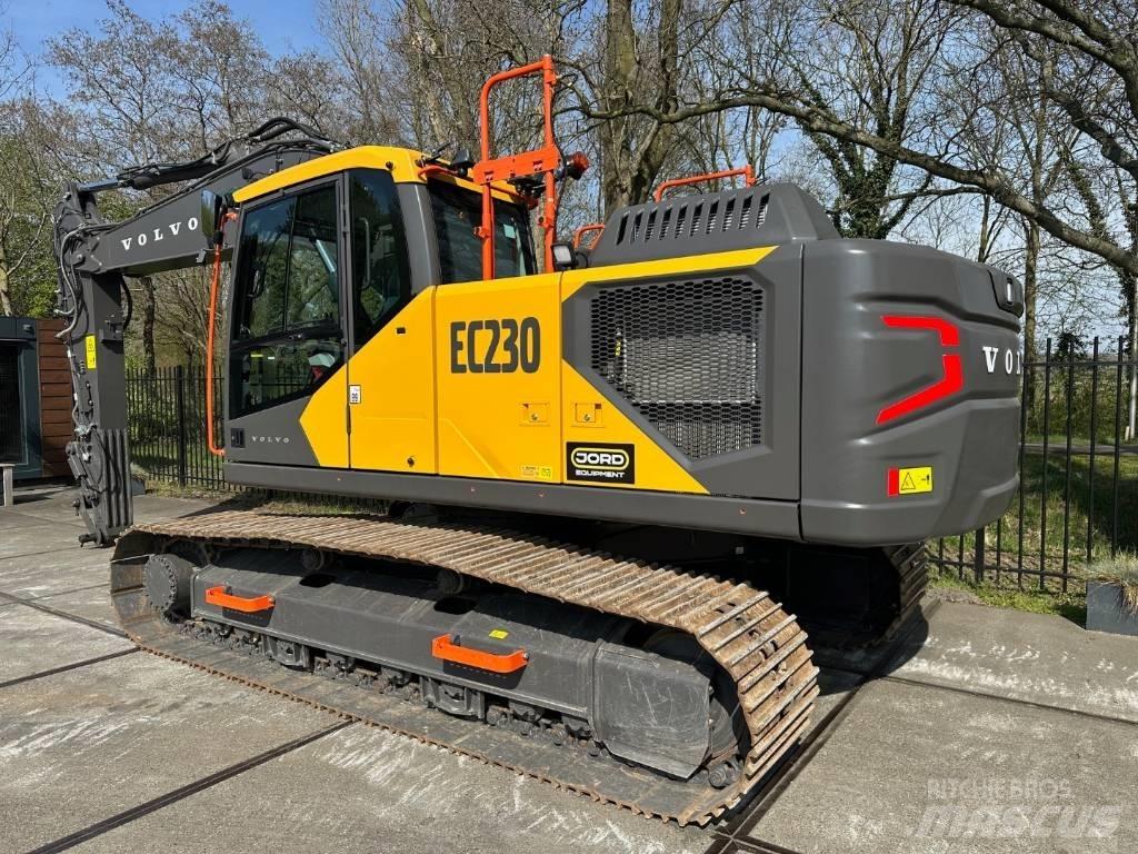 Volvo EC 230FL Bageri guseničari