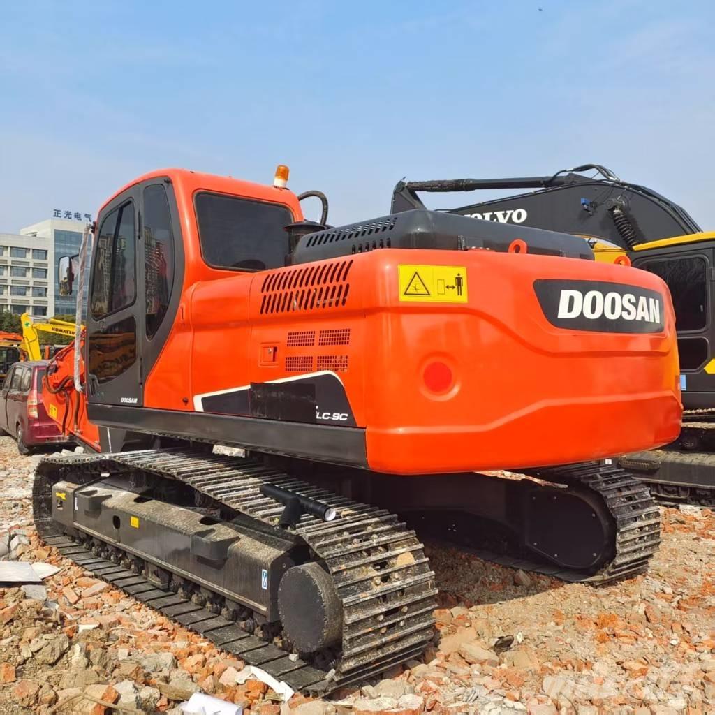 Doosan DX225LC-9C Bageri guseničari