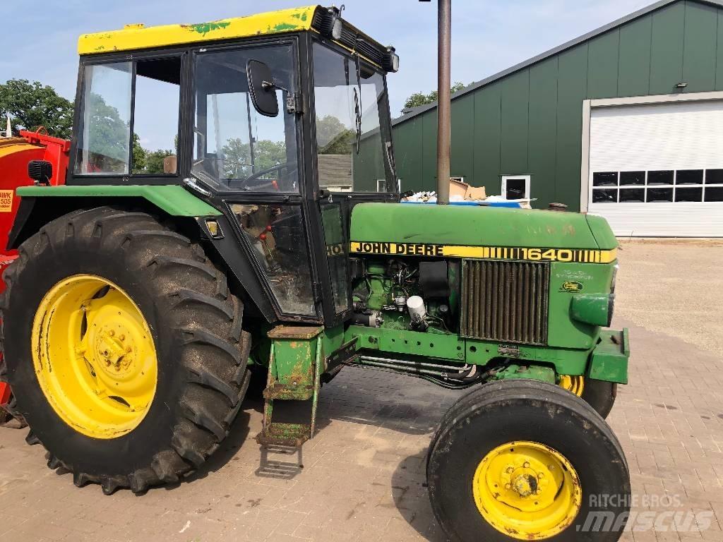 John Deere 1640 Traktori