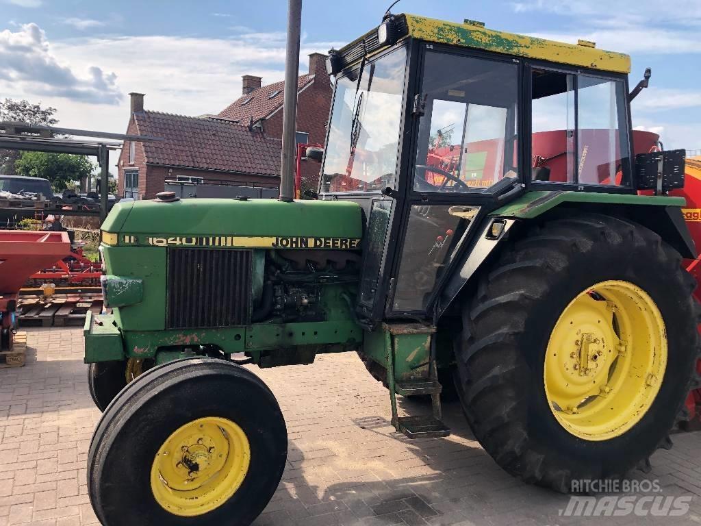John Deere 1640 Traktori