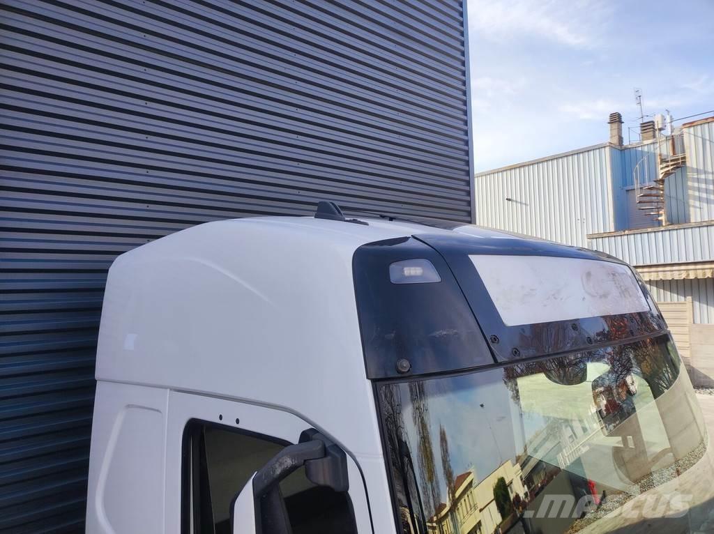 Volvo L2 H2 Kabine i unutrašnjost