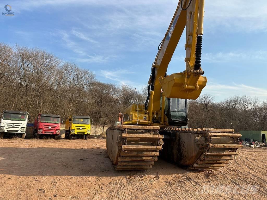 CAT 320 C L Polovni amfibijski bageri