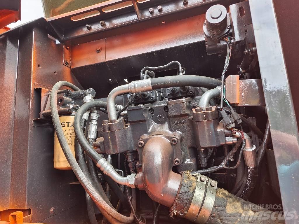 Hitachi EX 200-3 Bageri guseničari