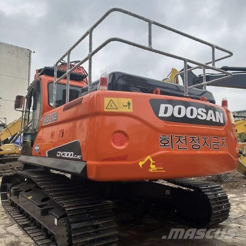 Doosan 300-9c Bageri guseničari