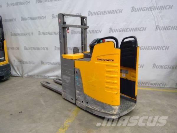 Jungheinrich ERD 220 Samopogonski ručni viljuškari