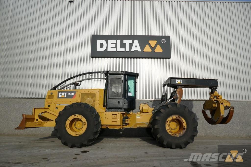 CAT 555D Skideri