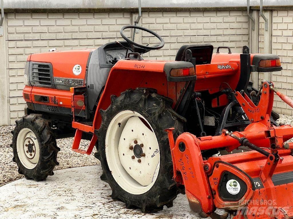 Kubota GL200 Traktori