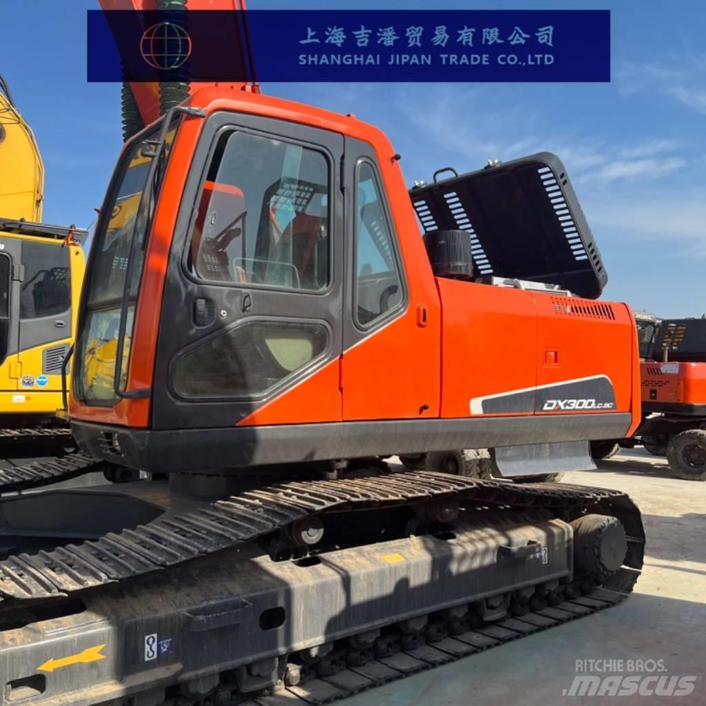 Doosan DX 300 Bageri guseničari