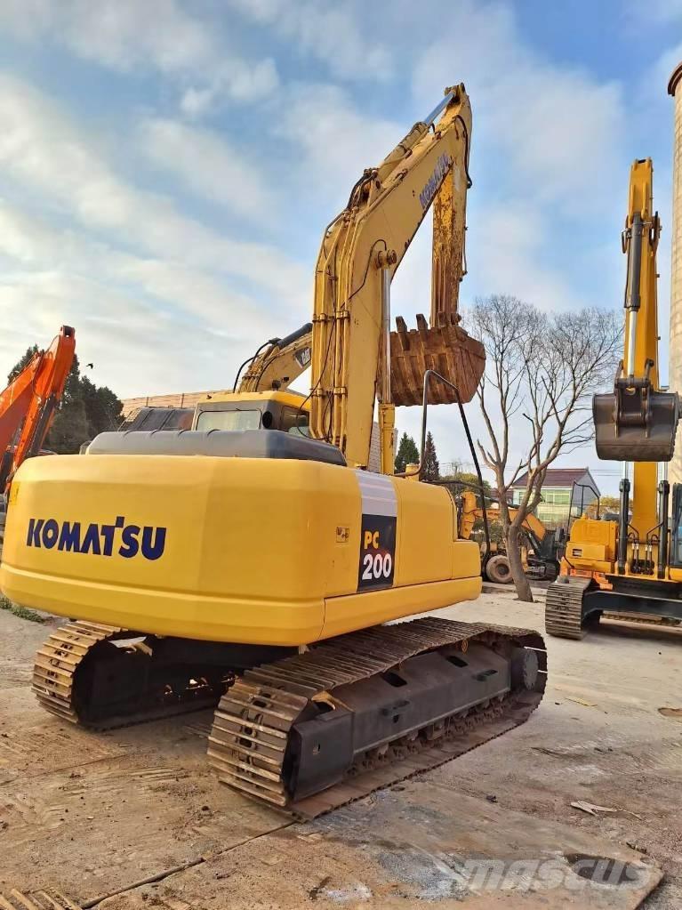 Komatsu PC 200-7 Bageri guseničari
