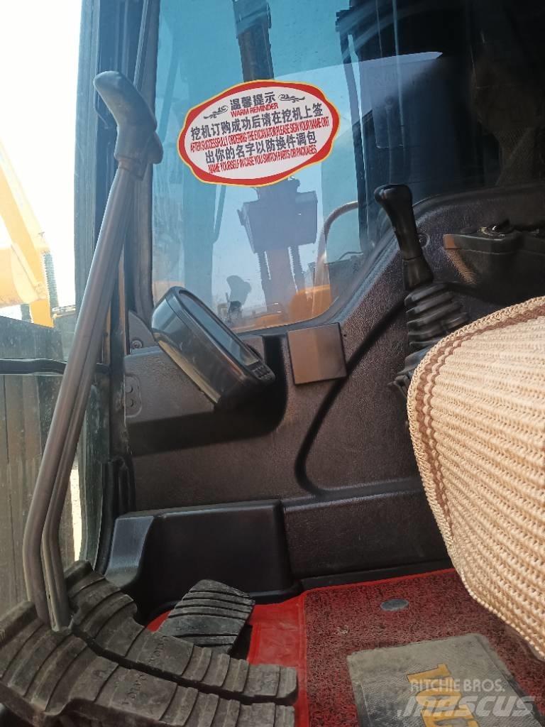 Volvo EC 240 Bageri guseničari