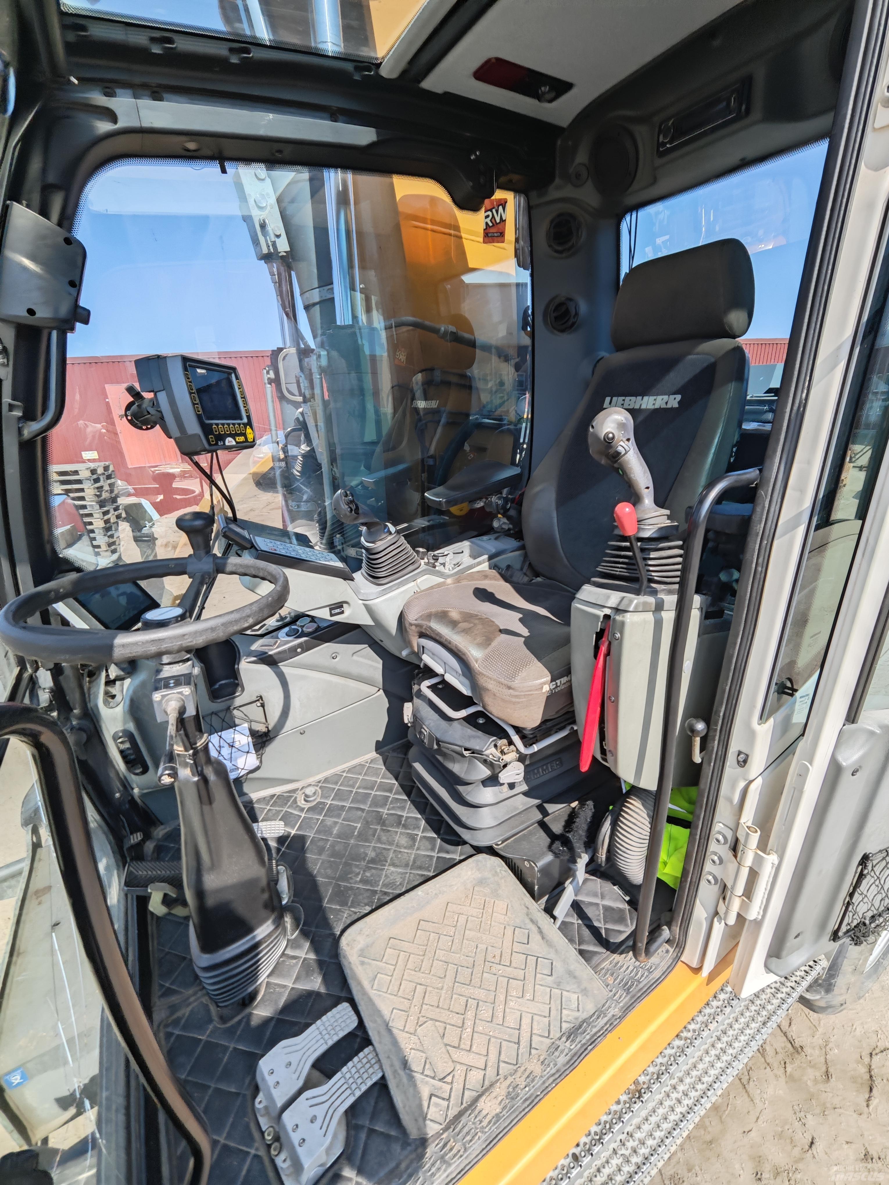 Liebherr 914 C Bageri točkaši