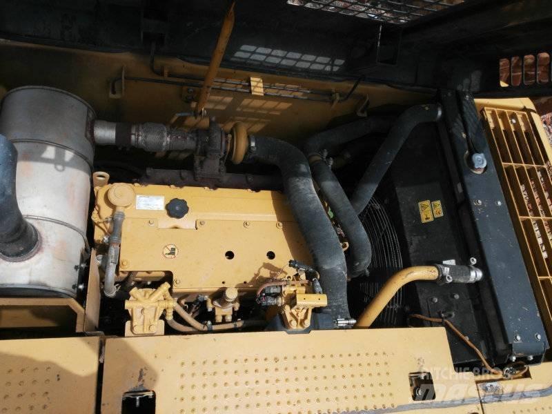 CAT 323 D L Bageri guseničari