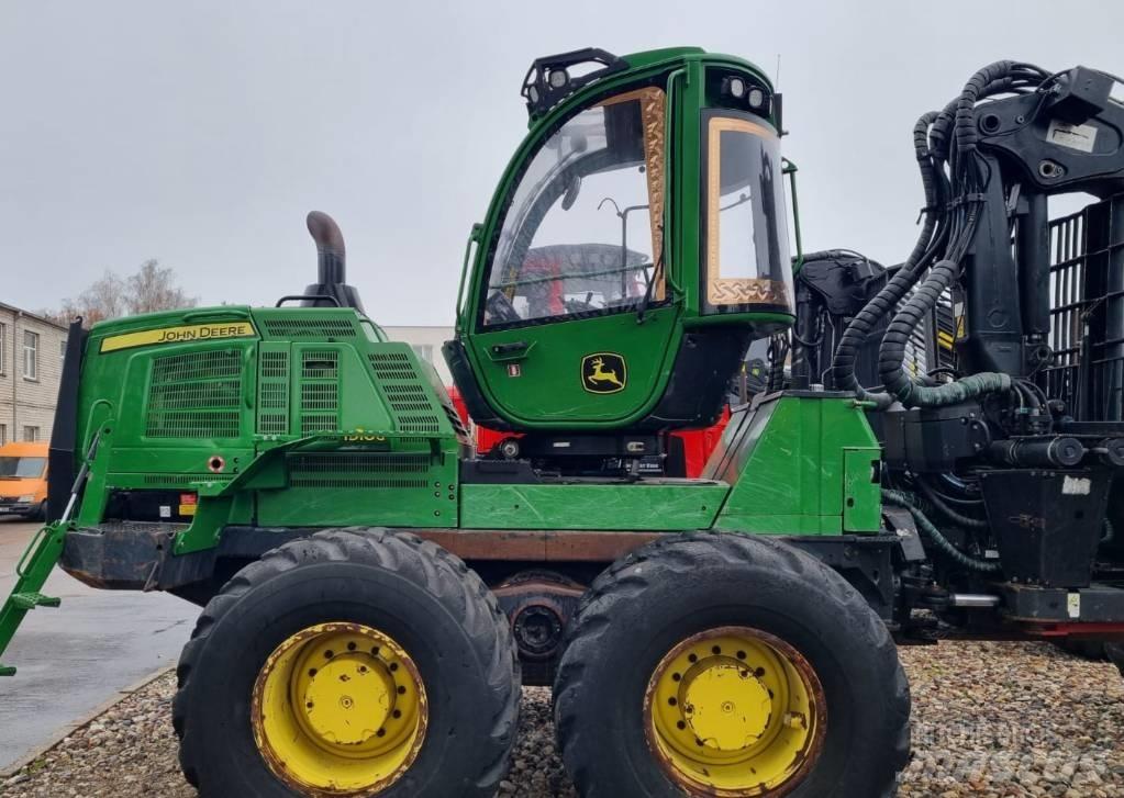 John Deere 1910 G Forvarderi