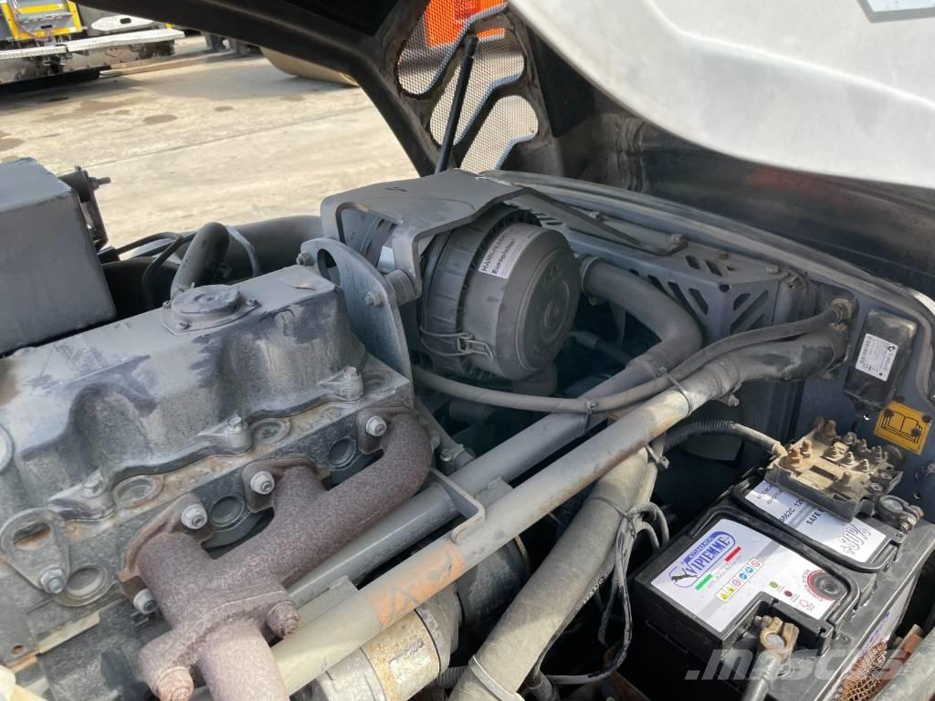 Hamm HD 10 VV Valjci sa duplim bubnjem