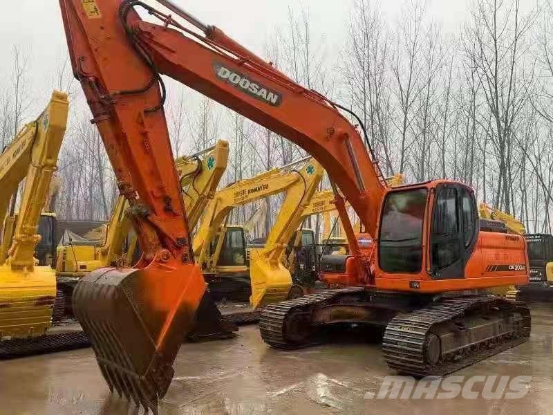 Doosan DX300LC Bageri guseničari