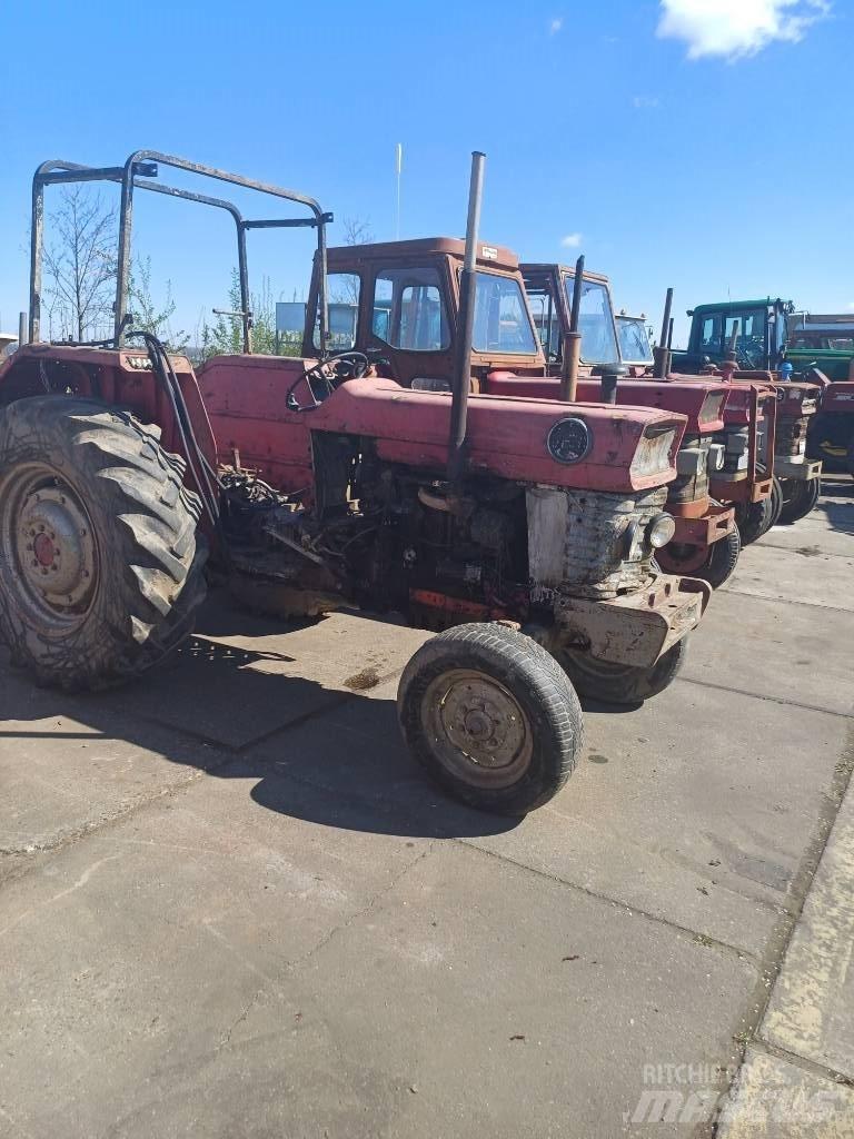 Massey Ferguson 168 Traktori