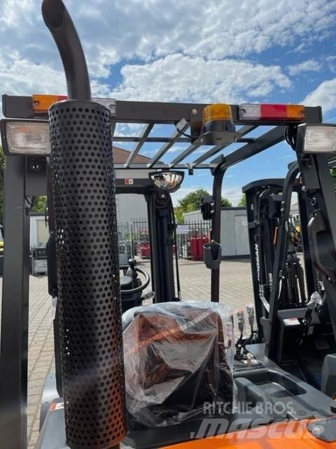 Doosan D30NXP Dizelski viljuškari