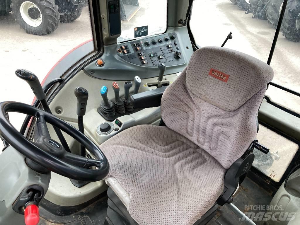 Valtra T 191 Traktori