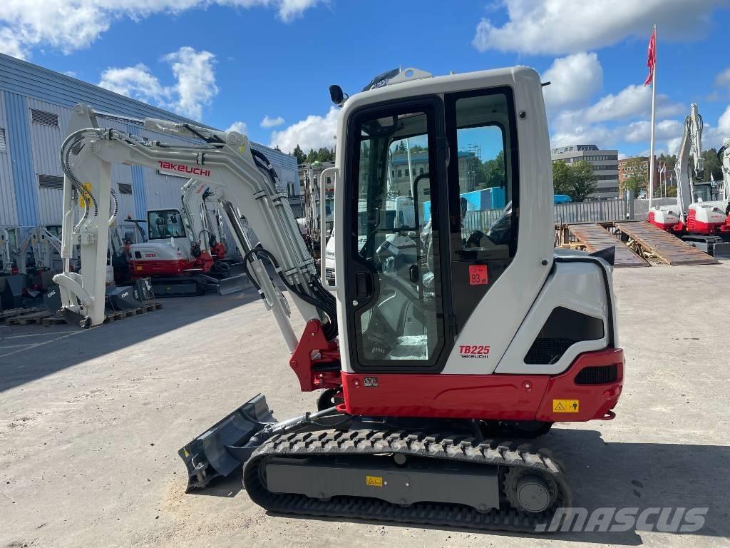 Takeuchi TB 225 Mini bageri < 7t
