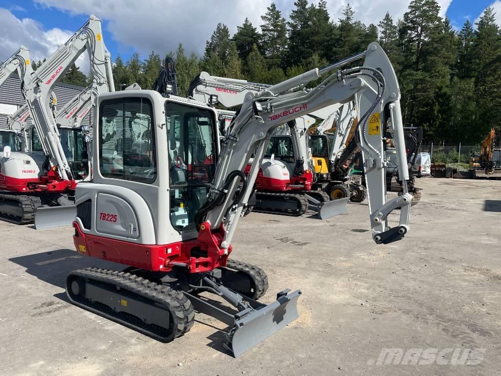 Takeuchi TB 225 Mini bageri < 7t