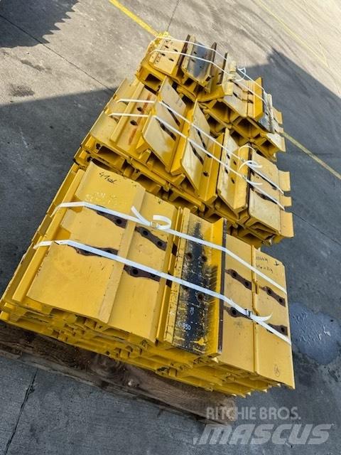Komatsu d 85 plate Gusenice za građevinarstvo