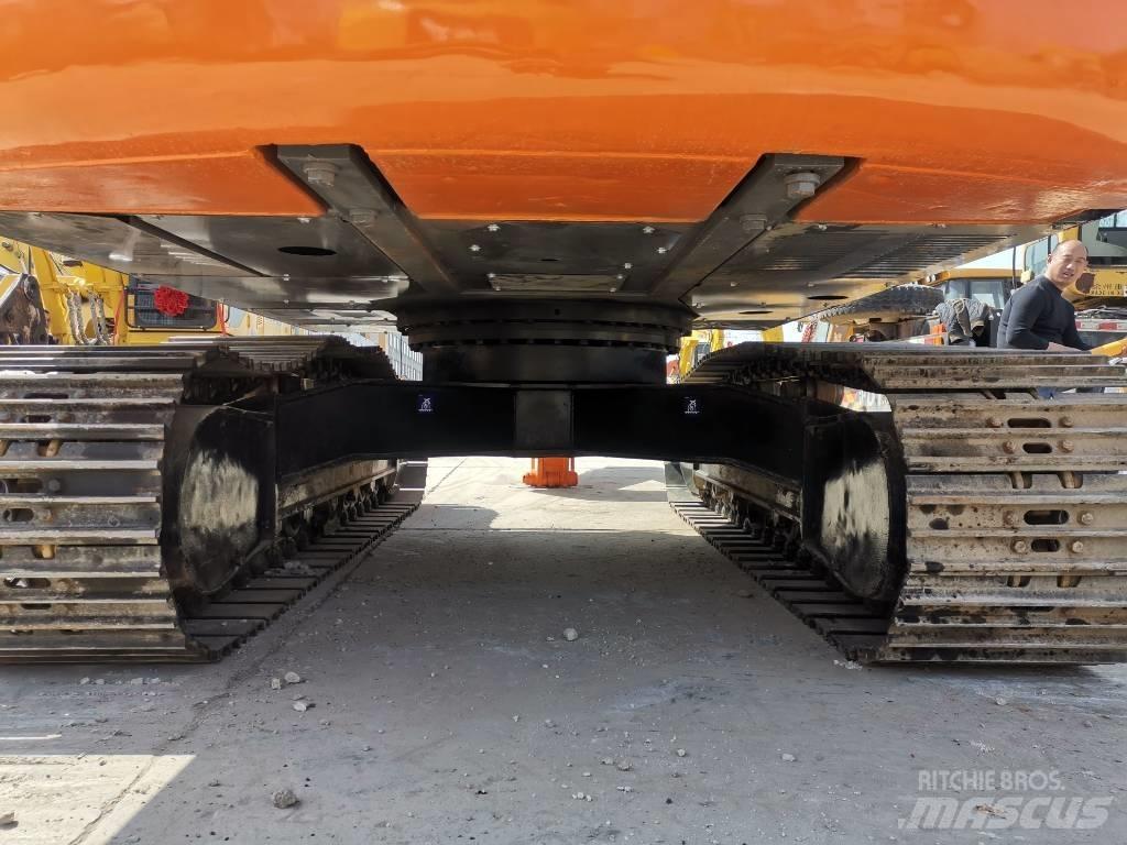 Hitachi ZX 200 Bageri guseničari
