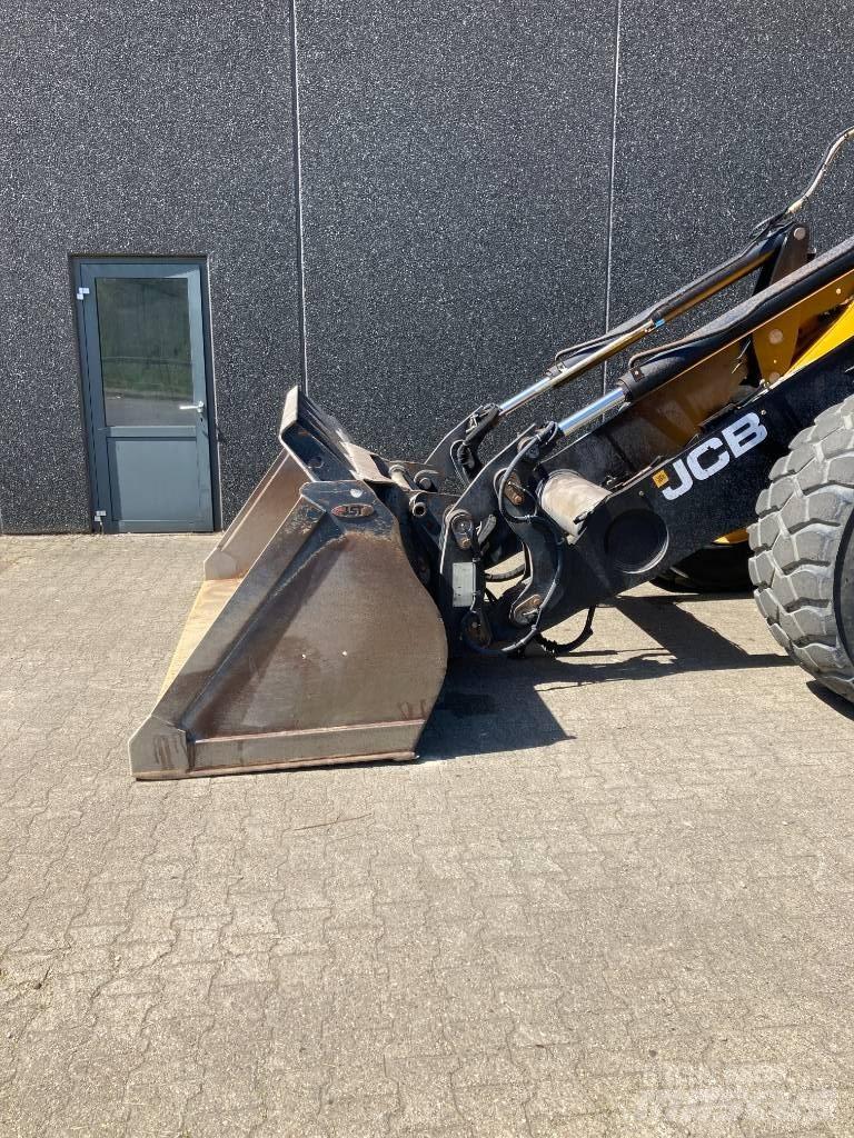 JCB 437 HT HL Utovarivači na točkove
