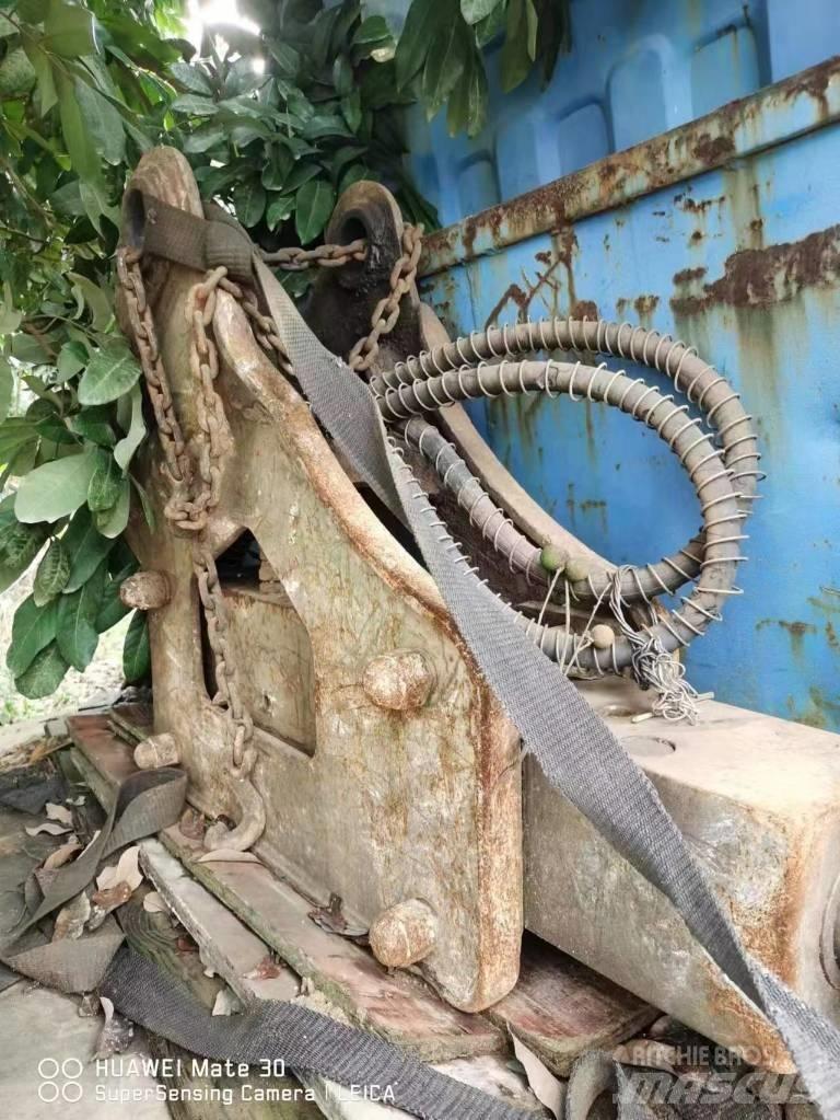 Sumitomo S160 Bageri guseničari