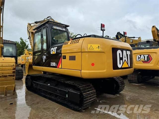 CAT 320 D2L Bageri guseničari