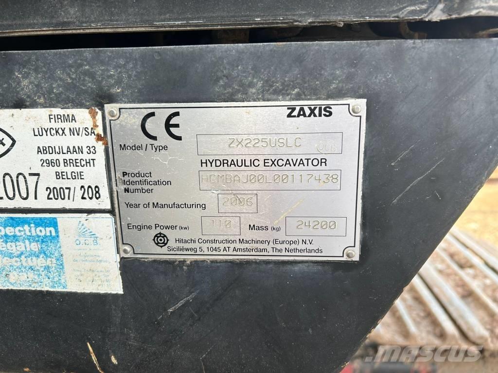 Hitachi ZX 225 Bageri guseničari
