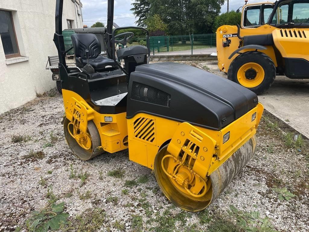 Bomag BW 120 AD-4 Valjci sa duplim bubnjem