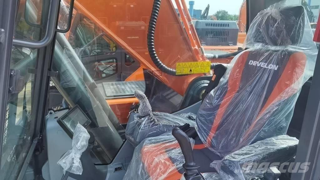 Develon DX 360LCA-7B Bageri guseničari