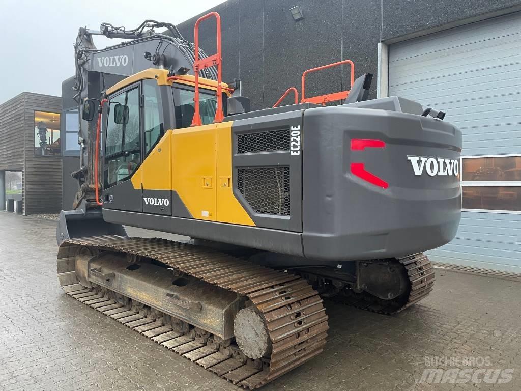 Volvo EC220E Bageri guseničari