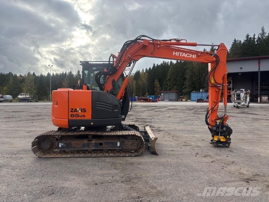 Hitachi ZX 85 US-5A Midi bageri 7t – 12t