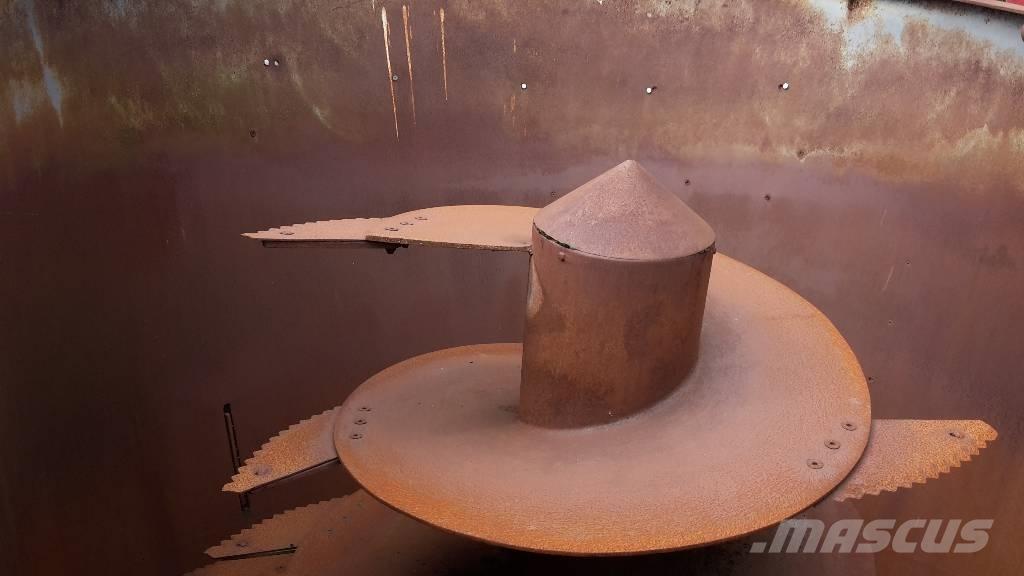 RMH VS 18 Mešaona stočne hrane