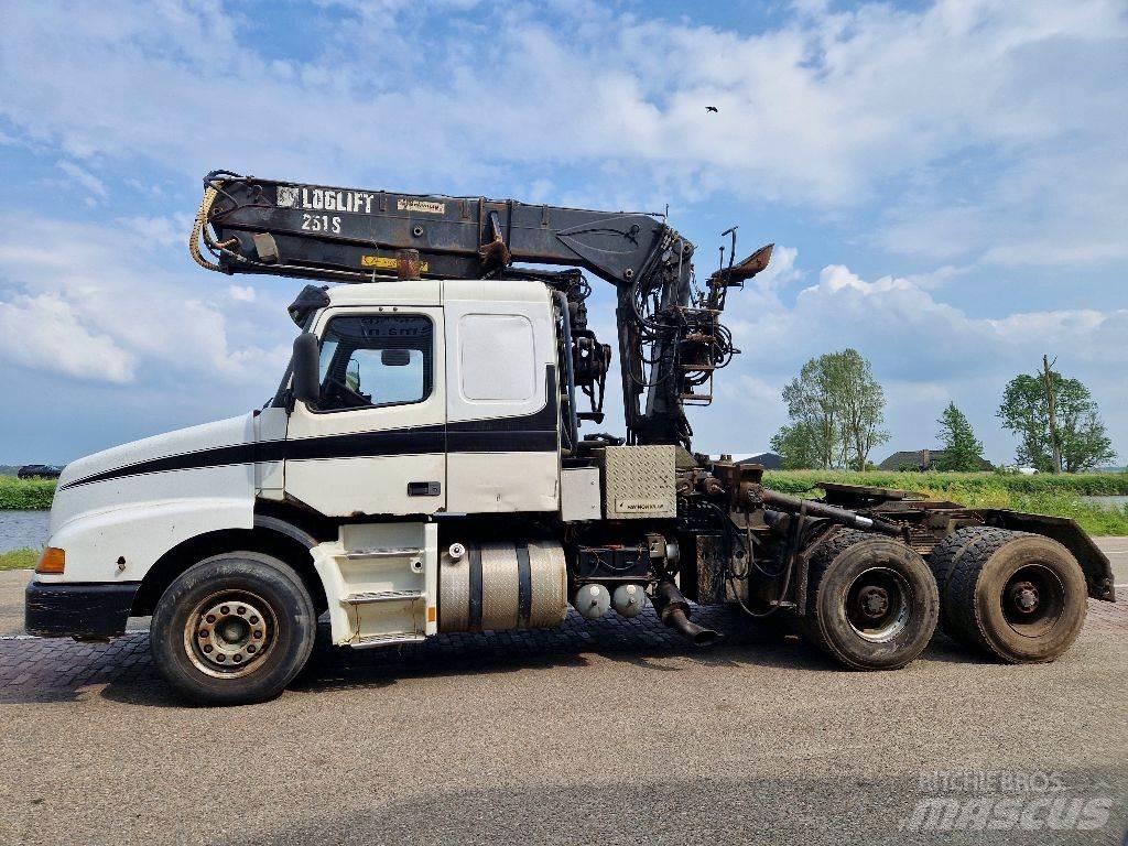 Volvo NH12.460 Tegljači