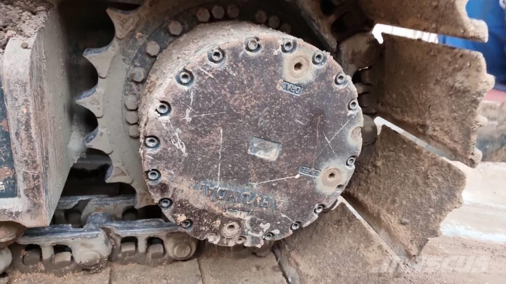 Hyundai 220 LC Bageri guseničari