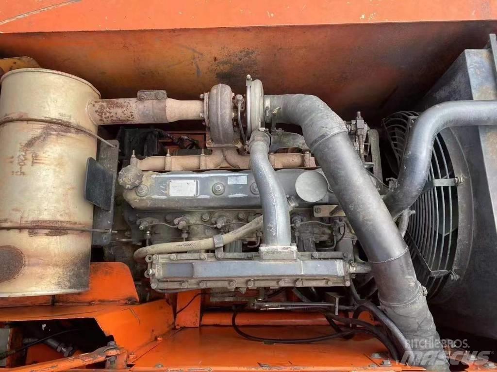 Doosan DH 225 LC-7 Bageri guseničari