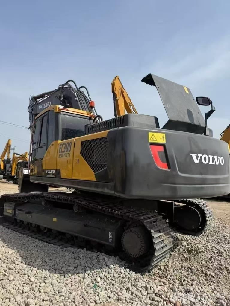 Volvo 300D Bageri guseničari