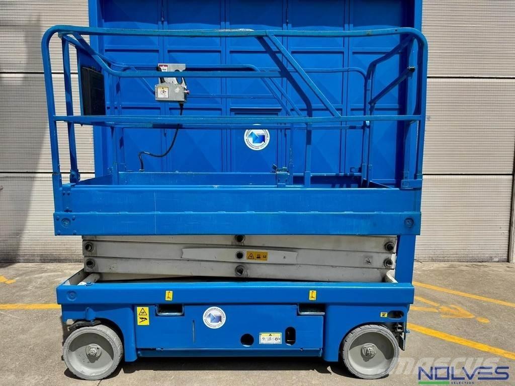Haulotte COMPACT10 Makazaste platforme