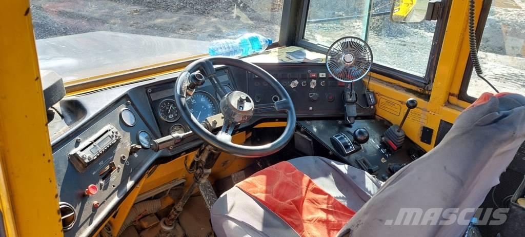 Volvo A 25 B , A 25 C Zglobni damperi