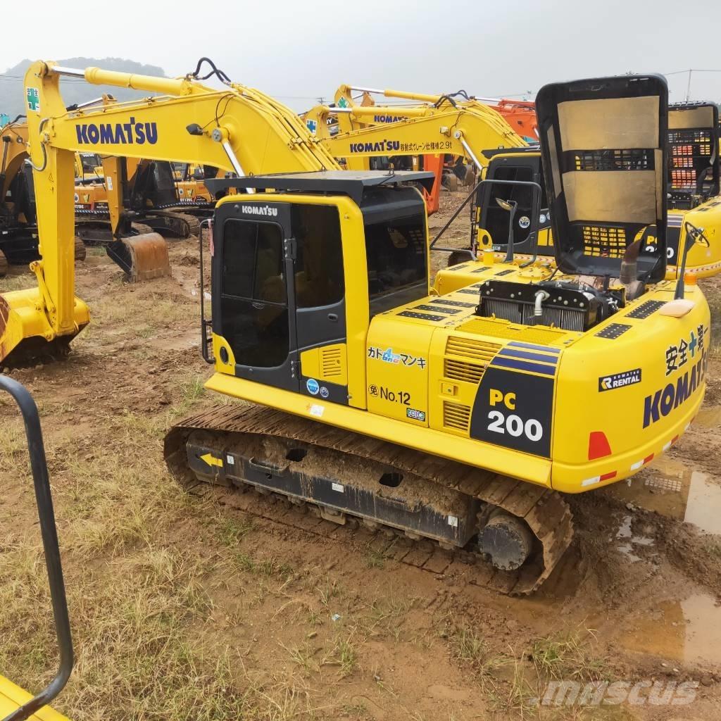Komatsu PC200-8 Bageri guseničari