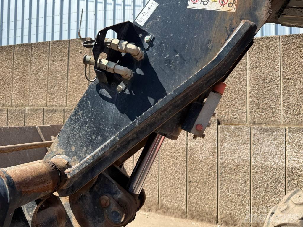Manitou MT 733 Teleskopski viljuškari