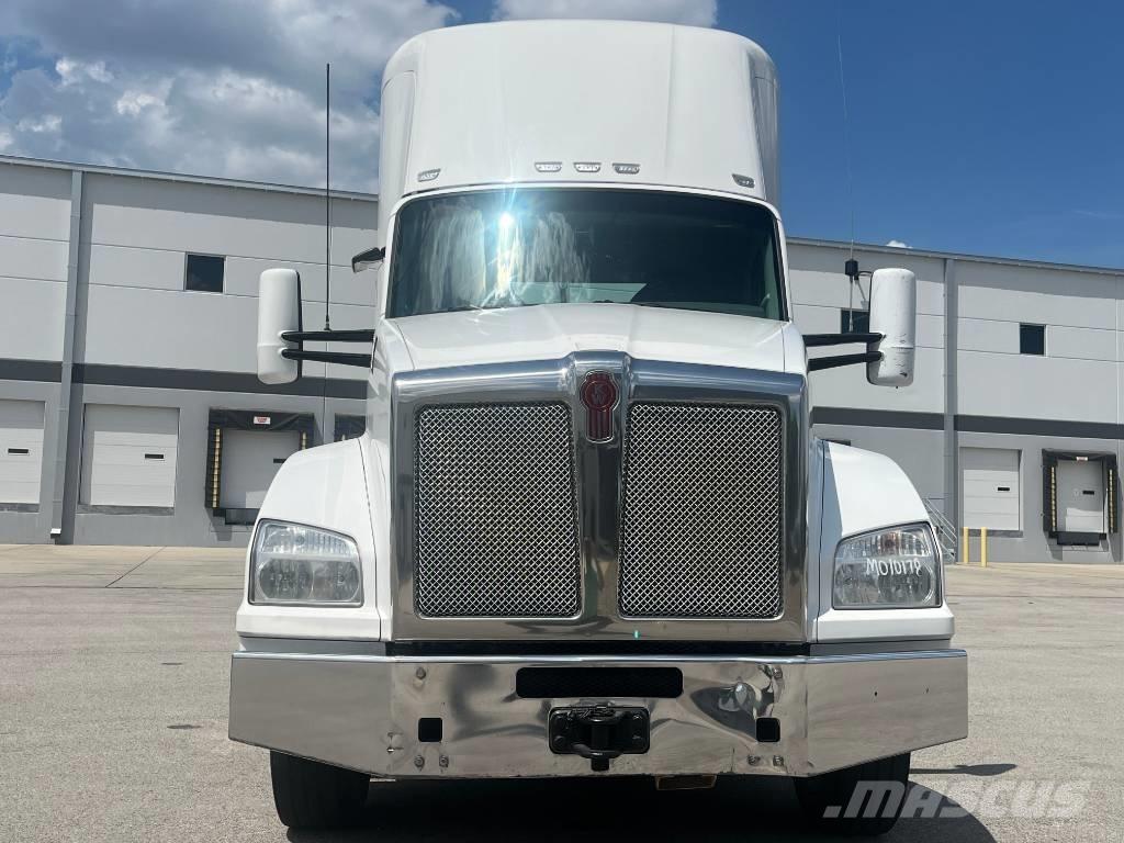 Kenworth T 880 Tegljači